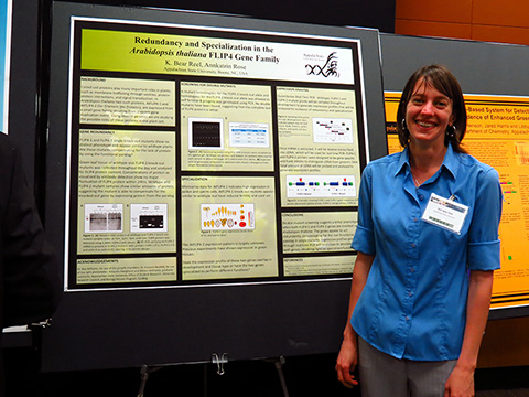 Bear presenting her poster at the Science in the Mountains Meeting