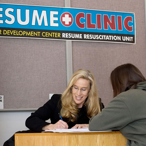 student at resume clinic