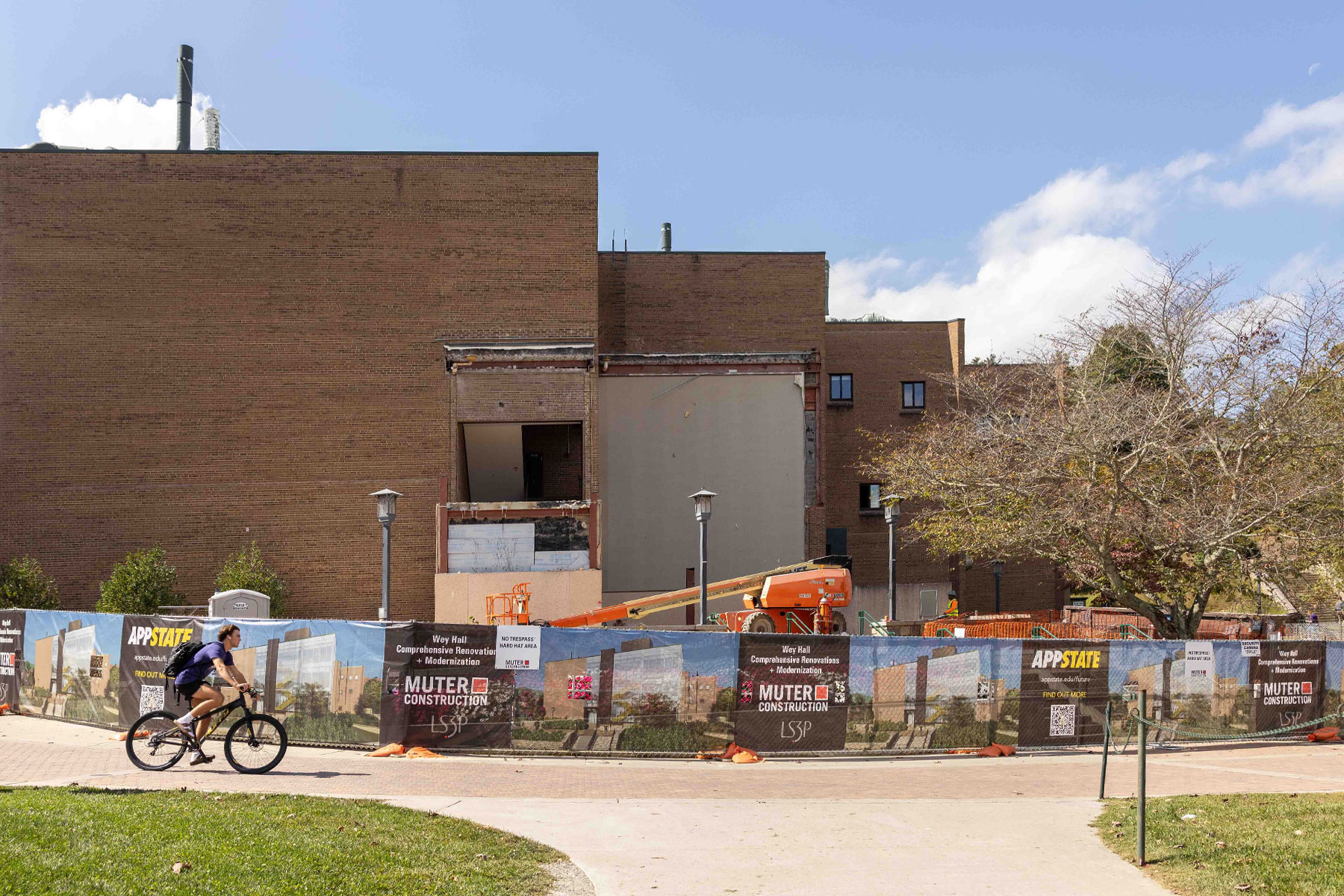 ?Progress on the demolition work for Wey Hall