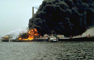 [NOAA OR&R Photo]
